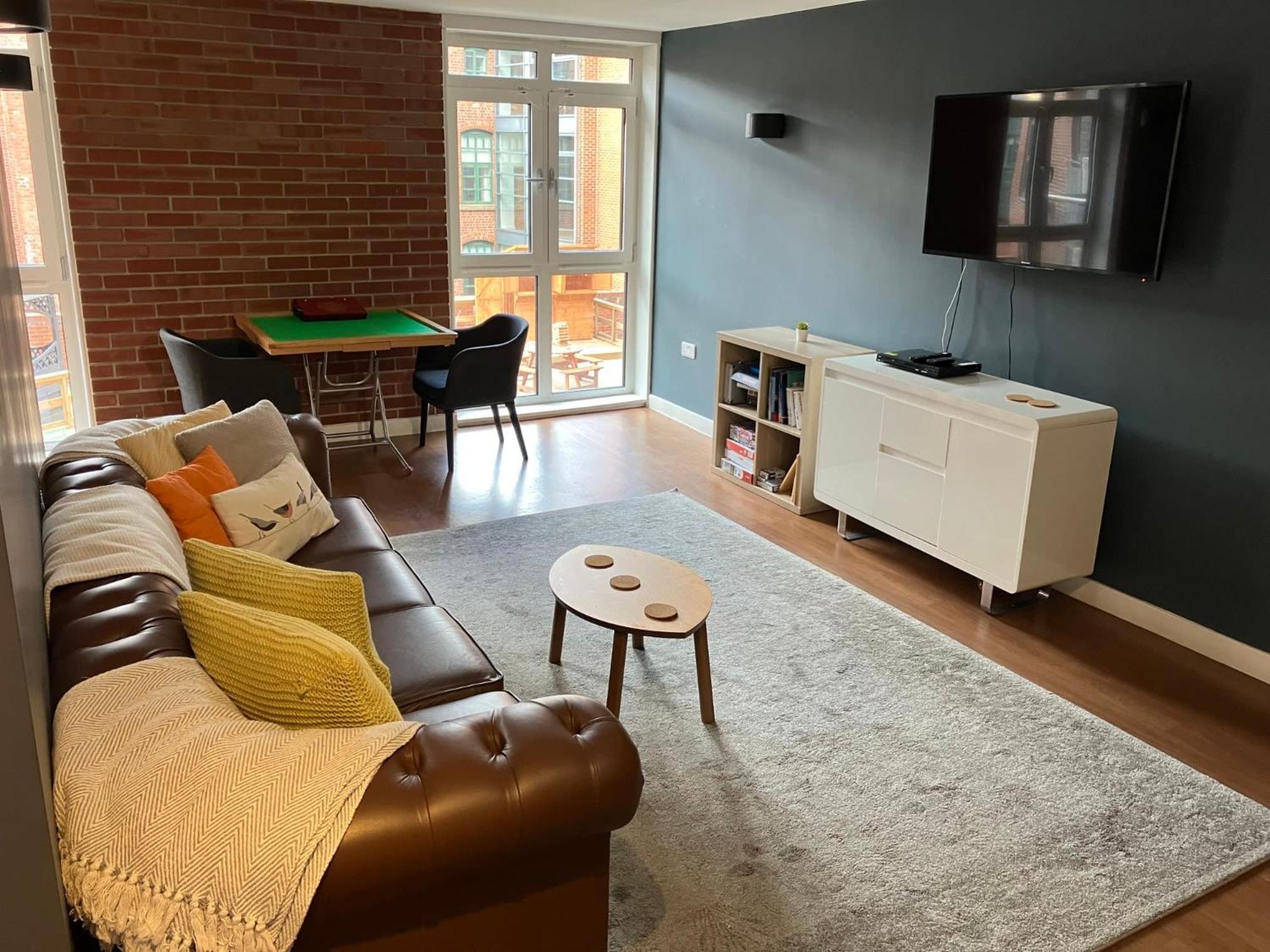 Apartment Student Roost Corner House In Sheffield