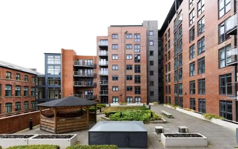 Apartment Student Roost Corner House In Sheffield