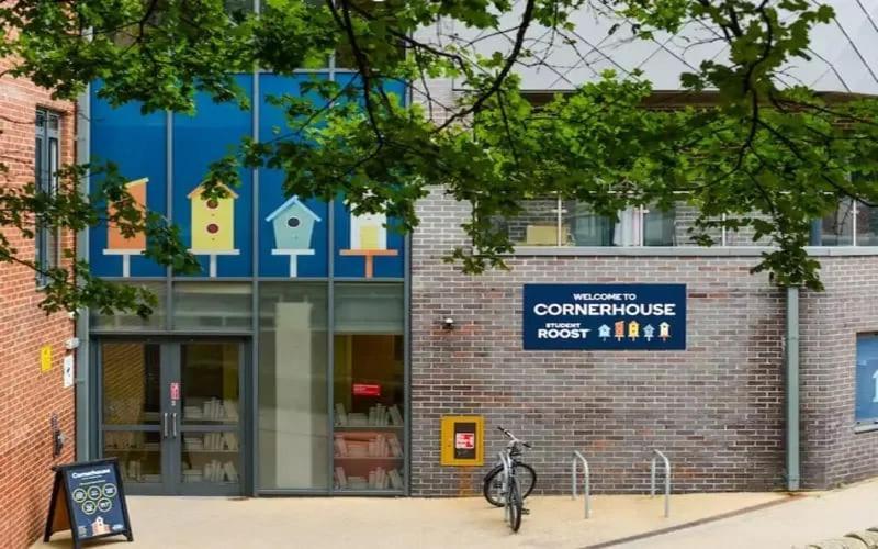 Apartment Student Roost Corner House In